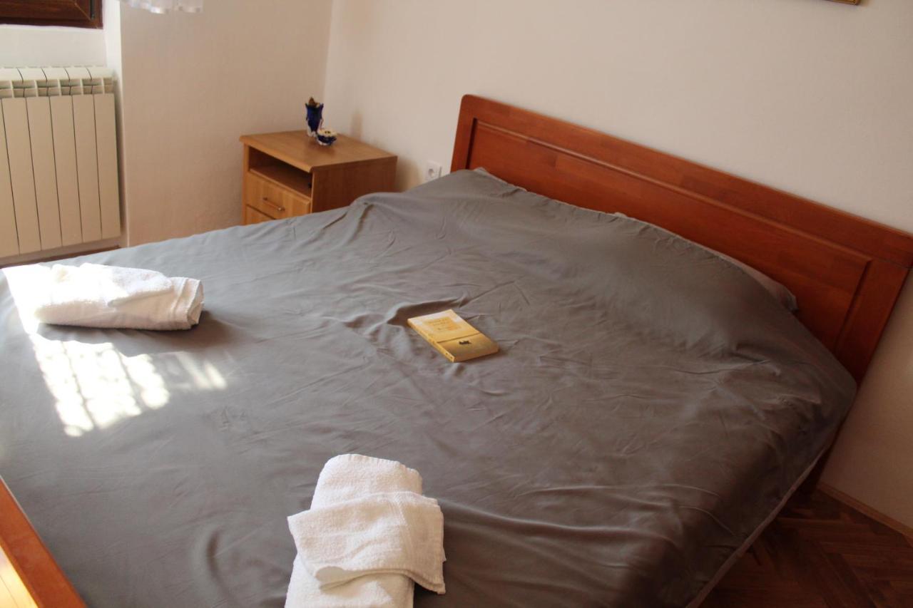 M Apartment 브르사츠 외부 사진