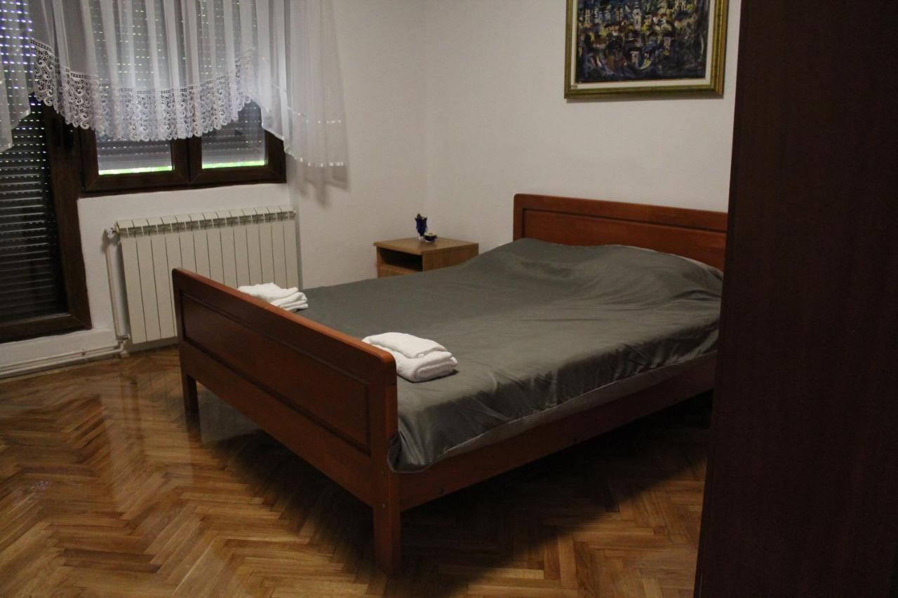 M Apartment 브르사츠 외부 사진